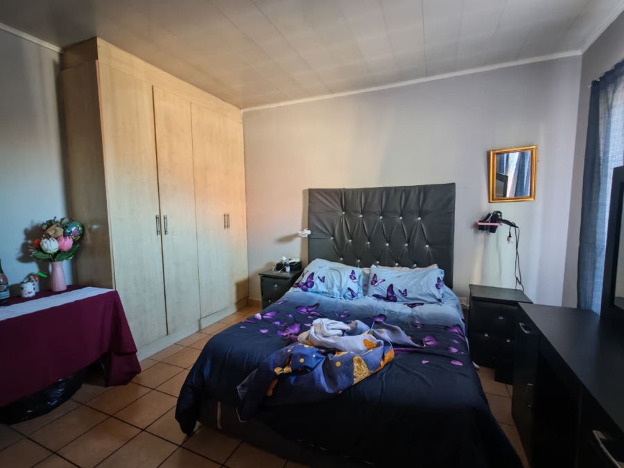3 Bedroom Property for Sale in Waterval East North West